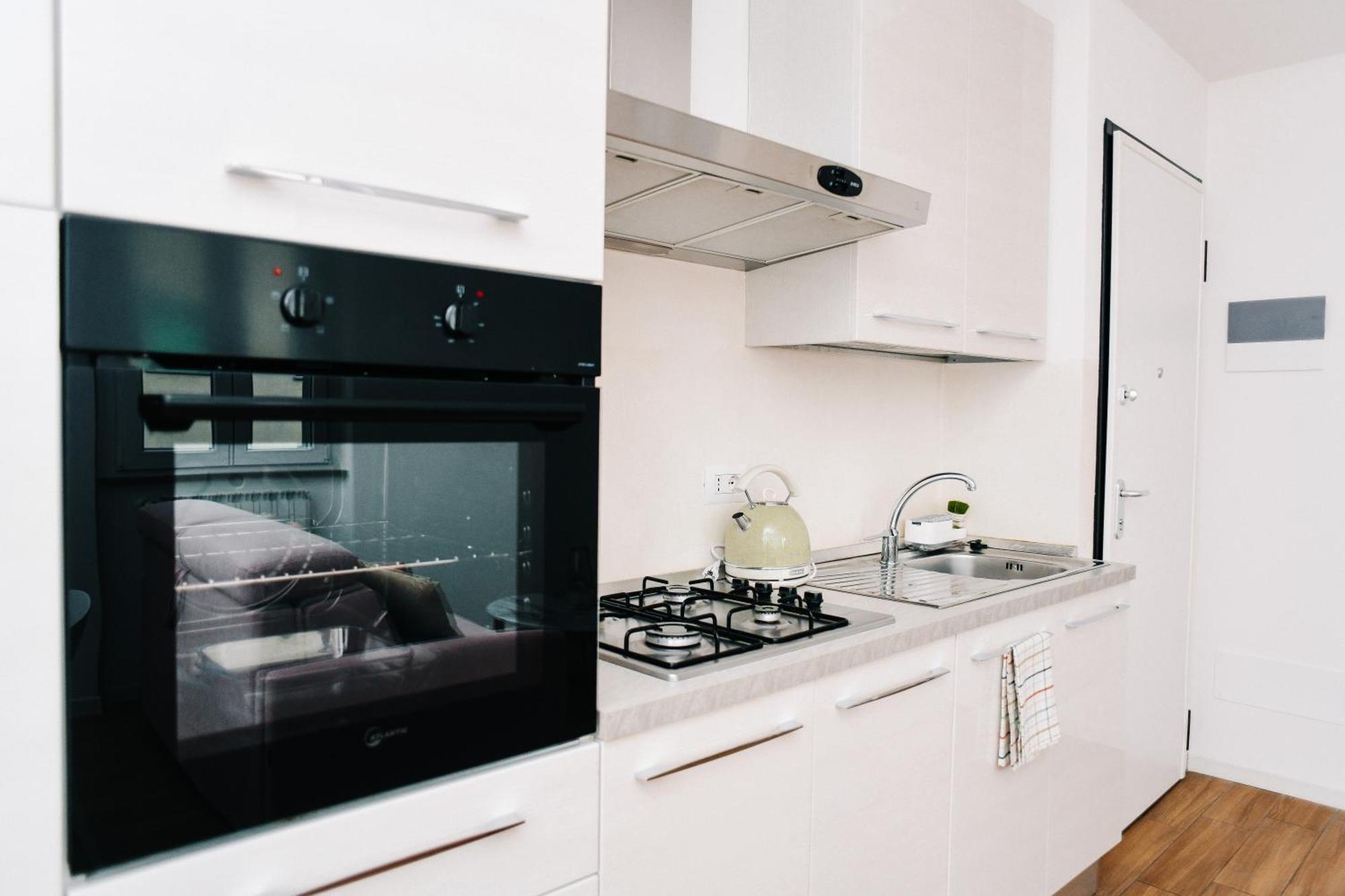 Lora Diamond Suite ,Free Parking, Self Check In,3 كومو المظهر الخارجي الصورة