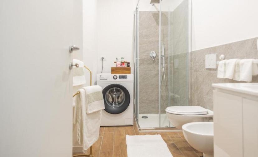 Lora Diamond Suite ,Free Parking, Self Check In,3 كومو المظهر الخارجي الصورة