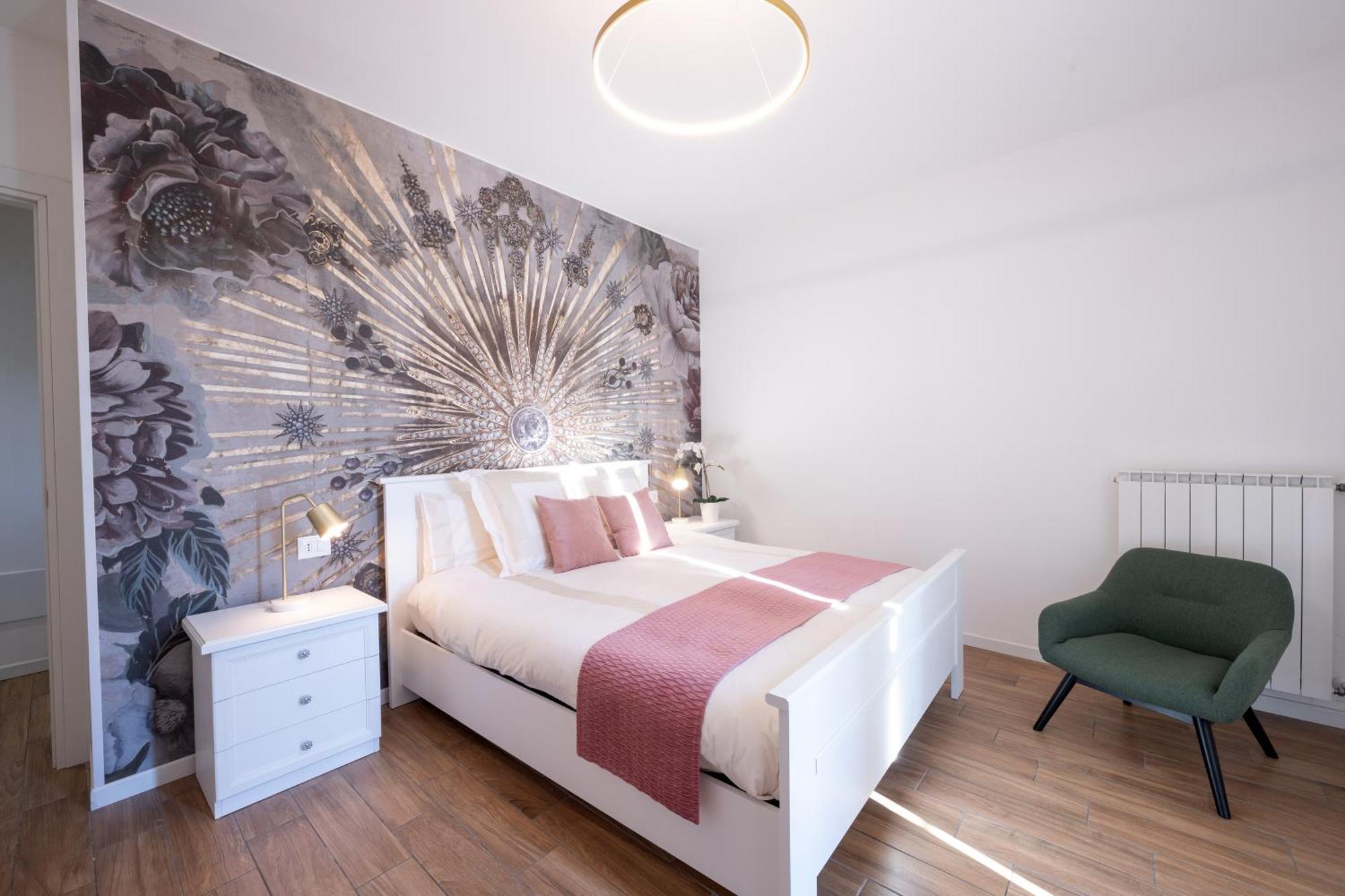 Lora Diamond Suite ,Free Parking, Self Check In,3 كومو المظهر الخارجي الصورة